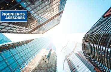 ¿Cómo monitorizar vibraciones y desplazamientos en estructuras?